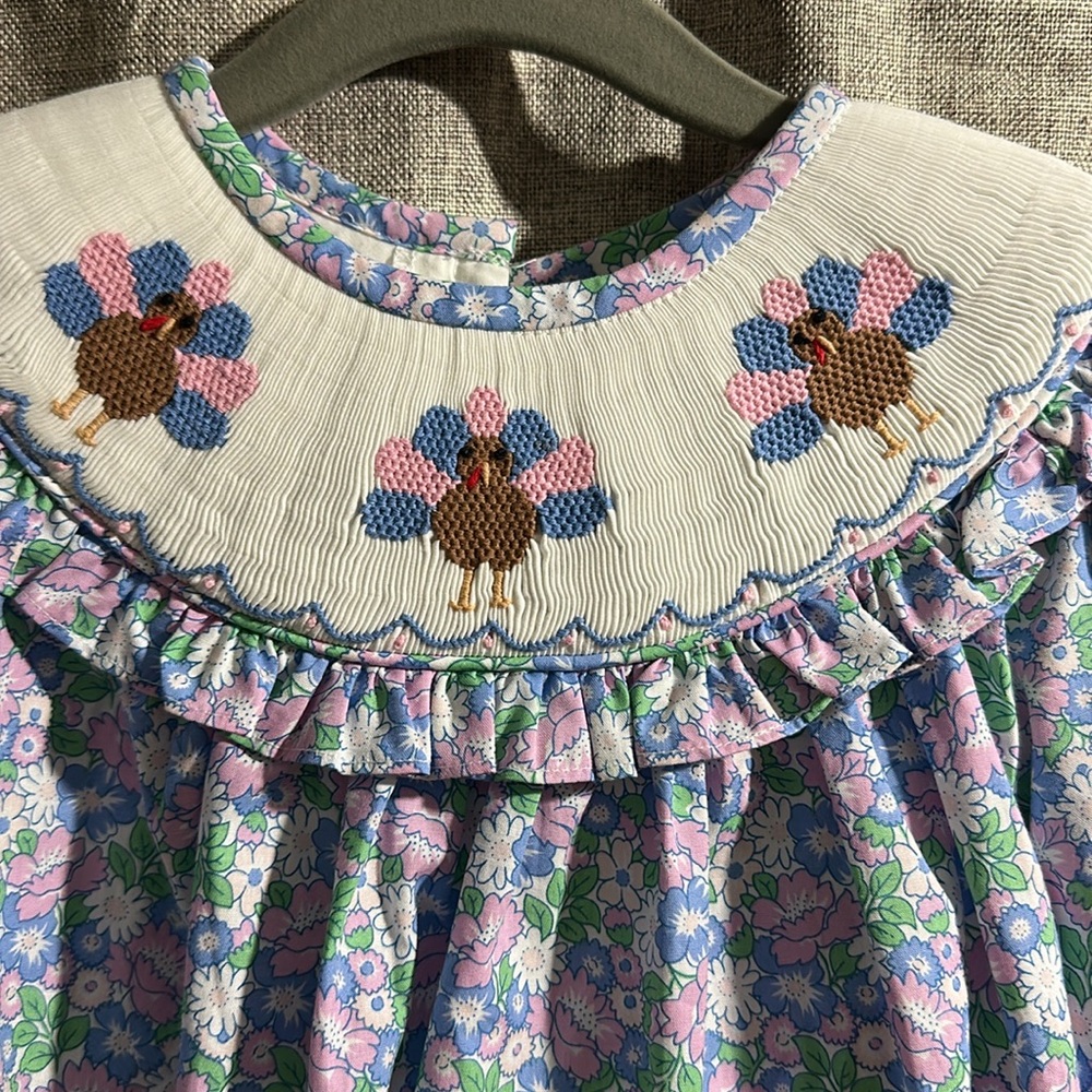 Stitchy Fish smocked turkey dress, size 24 month - Picture 2 of 5